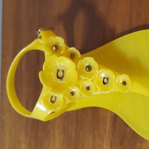 Coach flower jelly sandals 6 NWOT - Picture 12 of 13